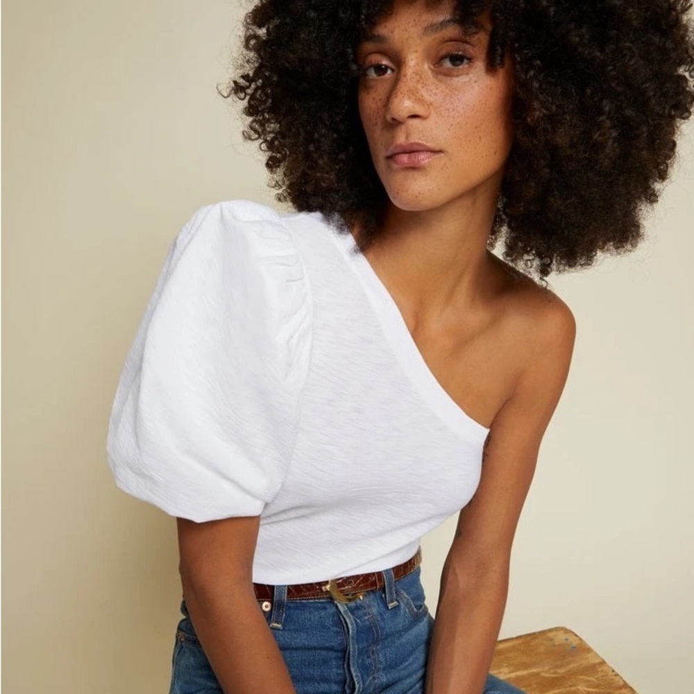 Nation LTD - Raina Balloon Sleeve One Shoulder Tee in White | Xs
